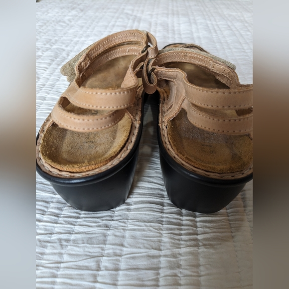 NAOT Size 39 Leather Sandals - Picture 3 of 5